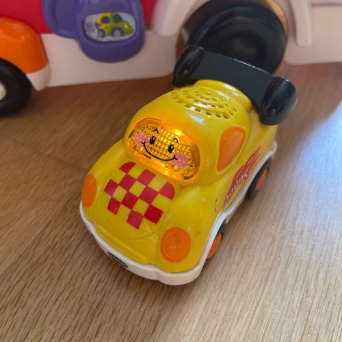 V-Tech Toot-Toot colorful truck like new with Louis toy car