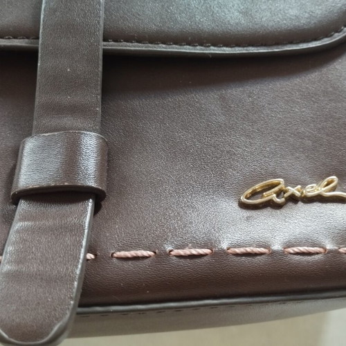 Axel crossbody bag, brown with contrast whipstitch