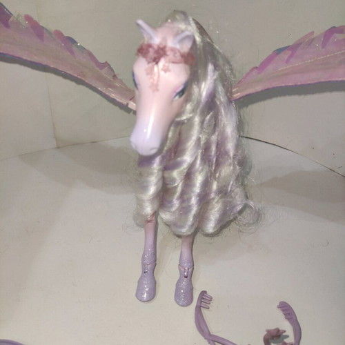 Barbie in the Magic of Pegasus Brietta Horse Mattel 2005 like new