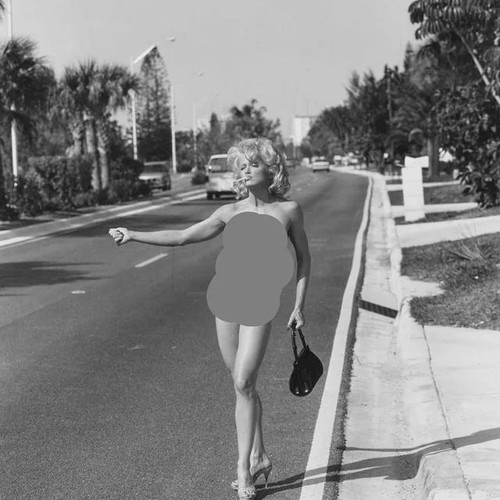 Madonna Hitchhiker Nude Poster 28x43 cm like new
