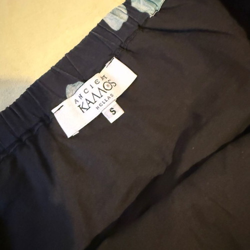 Ancient Kallos Crop Top size S like new, black and purple