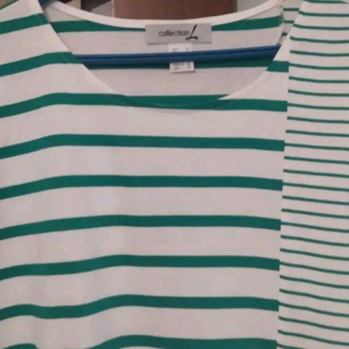 Blouse in shades of green with beautiful design, ties at hem, like new, XL