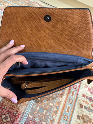 Tan handbag like new