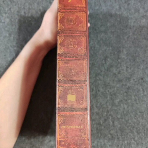 Dutch Brazil 3 volumes like new, animals birds and insects in box set