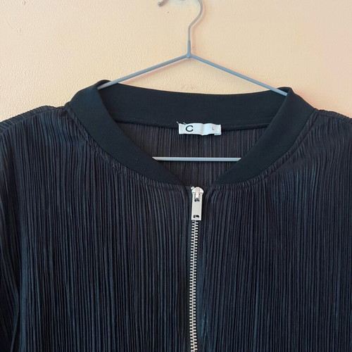 Spring satin soleil jacket black, size L, like new, Cube