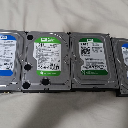 Hard drives pack of 4 non-working, used