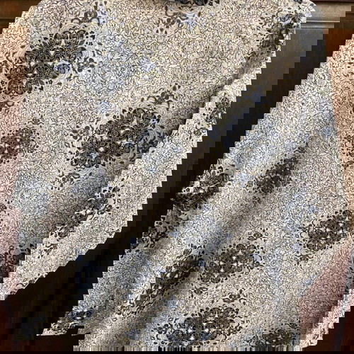 H&M Women's Floral Cotton Shirt like new, white and blue XL