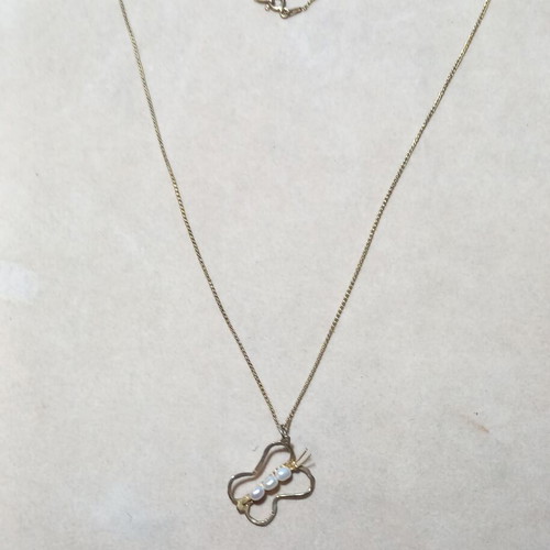 Silver (925) gold-plated butterfly necklace with 3 freshwater pearls and chain