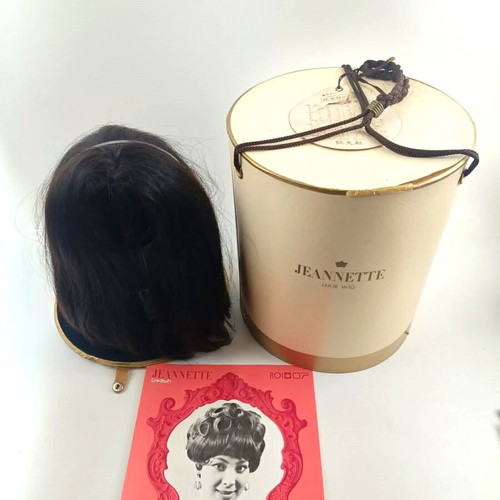 Σετ περούκας Jeannette vintage 1960s με φυσική τρίχα, αυθεντικό κουτί και φυλλάδιο μεταχειρισμένο