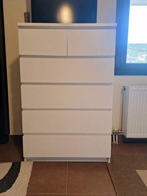 White chest of drawers used