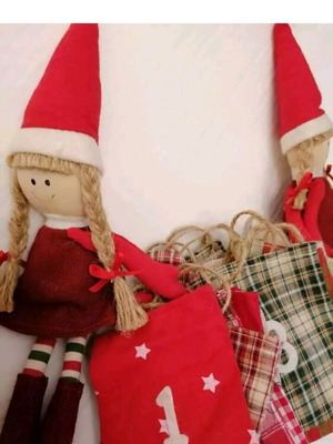 Christmas treat pockets with patchwork dolls like new
