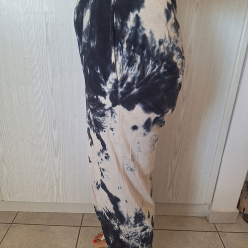 Zara pants medium size colorful like new