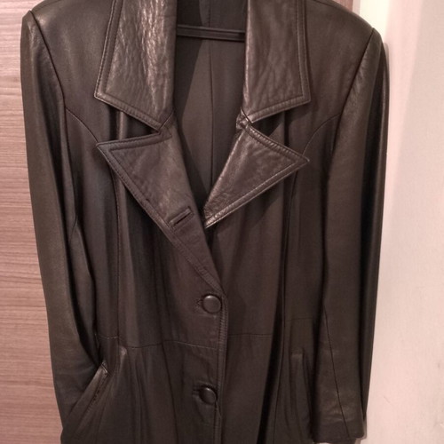 Leather women's flared coat used, black