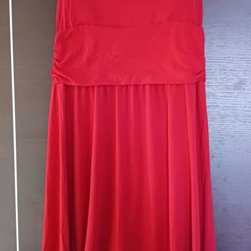 Red mako dress used, size M