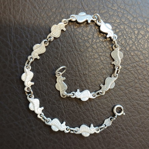 925 silver bracelet with seahorses