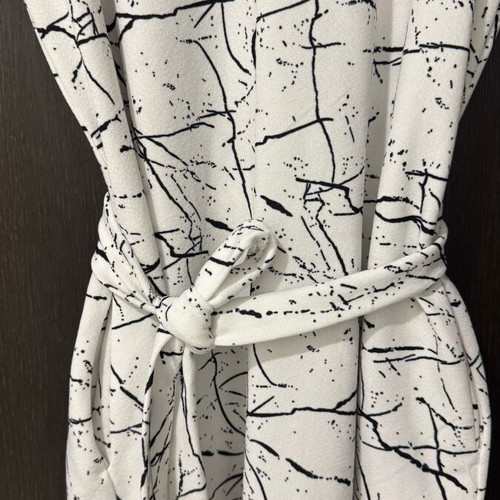 Jumpsuit with wide legs like new with belt