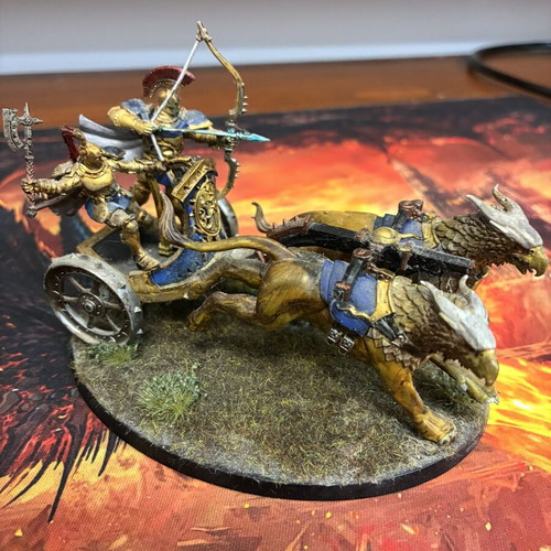 Stormcast Eternals Stormstrike Chariot miniature like new, hand-painted