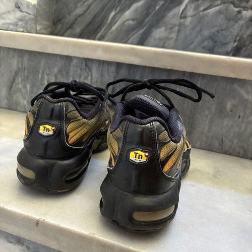 Nike Air Max Plus TN sneakers used, black/gold, EU 38
