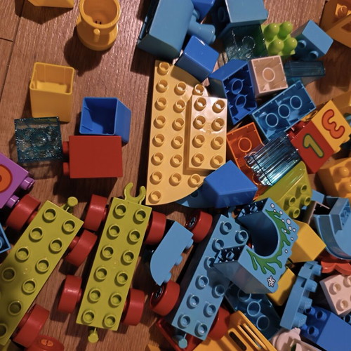 Building blocks with details, set of 100 pieces