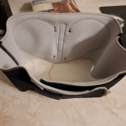 Sensiplast back brace new, size M-L