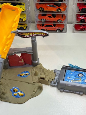 Πίστα Hot Wheels Stunt Devil σαν καινούργιο σετ 2007 συλλεκτική