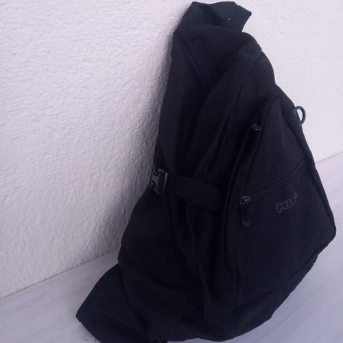 Polo sling backpack black like new