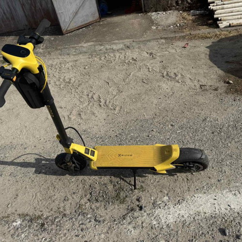 Manta Xdrive18 electric scooter used, durable battery