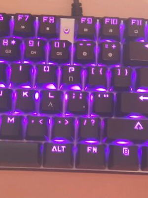 Motospeed Gaming Μηχανικό Πληκτρολόγιο Άψογο με RGB