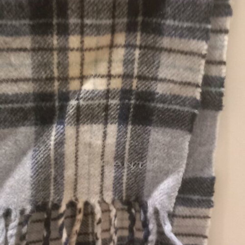 Gant scarf 100% wool like new, blue