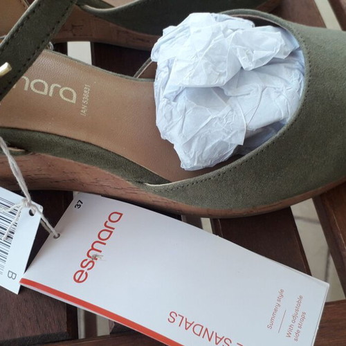 Esmara platform shoes size 37 new khaki
