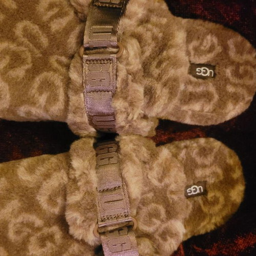 Ugg slippers size 44 brown animal print new with scratches