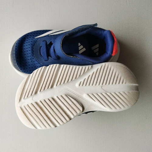 Βρεφικά παπούτσια Adidas νούμερο 23 σαν καινούργια, μπλε και άσπρα
