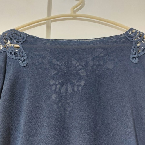 Blouse with lace on back, like new, blue, one size