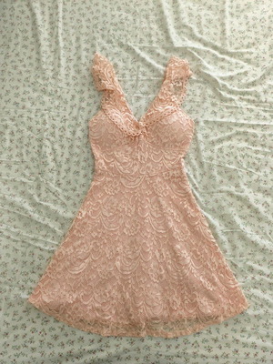 Pink lace dress like new, size S