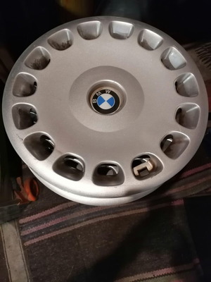 BMW 15-inch aluminum rims with hubcaps used