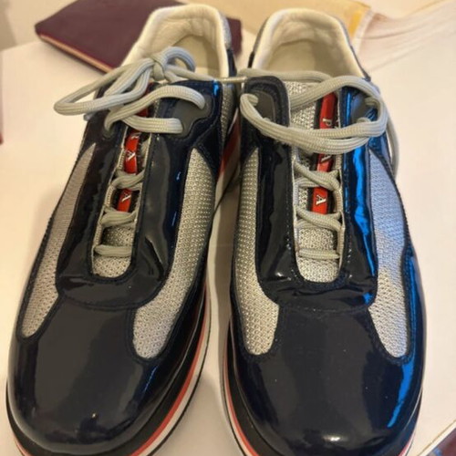 Prada sneakers blue like new, size 38