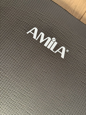 Amila fitness mat like new, soft, ideal for Pilates and yoga
