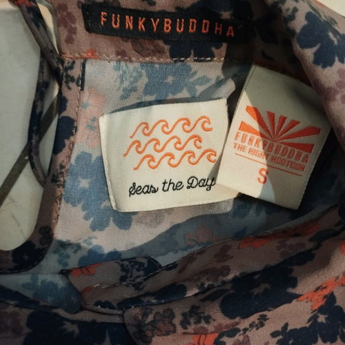 Floral shirt Funky Buddha size small like new