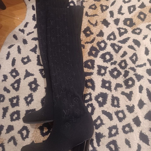 Black boots like new, size 39.5