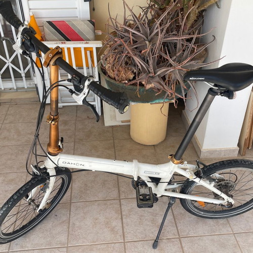 Dahon Vitesse P18 folding bike white like new, 18 speeds