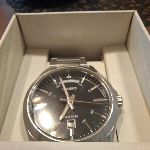 Casio Quartz Watch WR50 used, men's silver