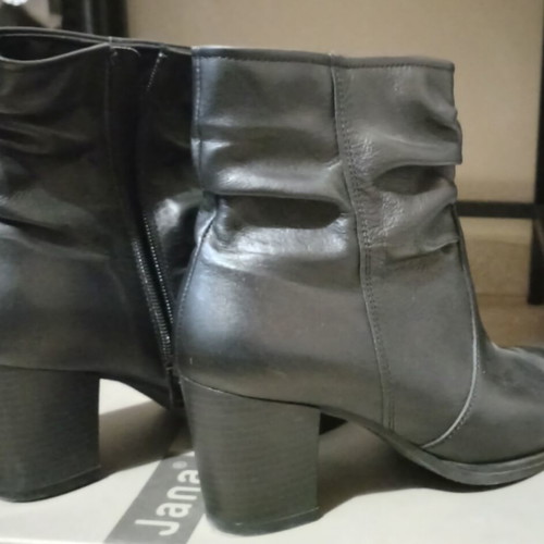 Ragazza leather women's ankle boots black size 40 like new