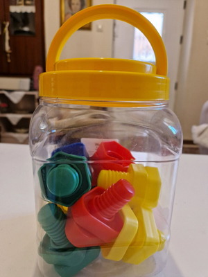 Plastic large screws children's toy used, set of 10 pieces