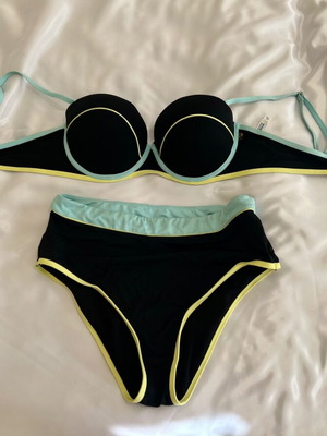 Μπικίνι μαγιώ σαν καινούργιο, πάνω XL, κάτω M