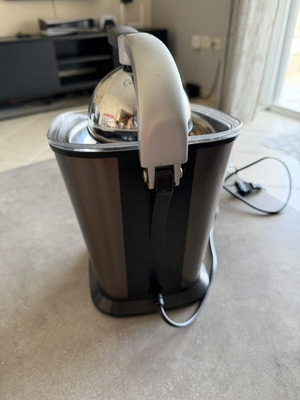 Black and Decker juicer used, fully functional