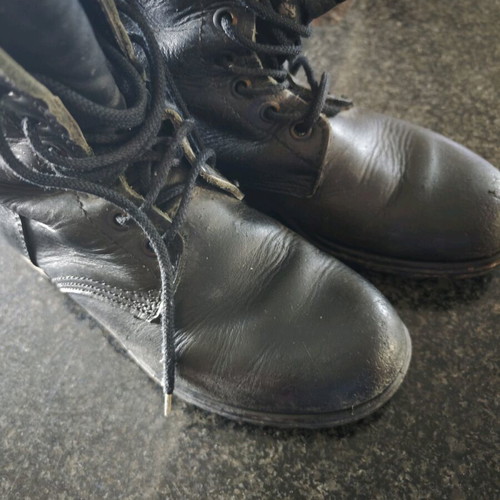 Μπότες Army μεταχειρισμένες, μαύρες, μέγεθος 42