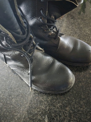 Μπότες Army μεταχειρισμένες, μαύρες, μέγεθος 42