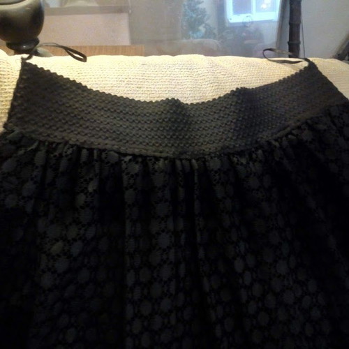 Bellissimo Black Lace Midi Skirt Small, like new