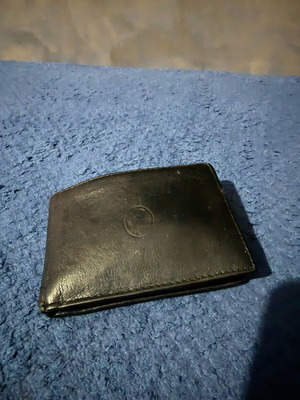 Leather wallet black like new