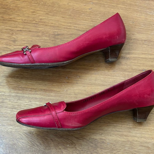Salvatore Ferragamo leather red pumps used, size 39